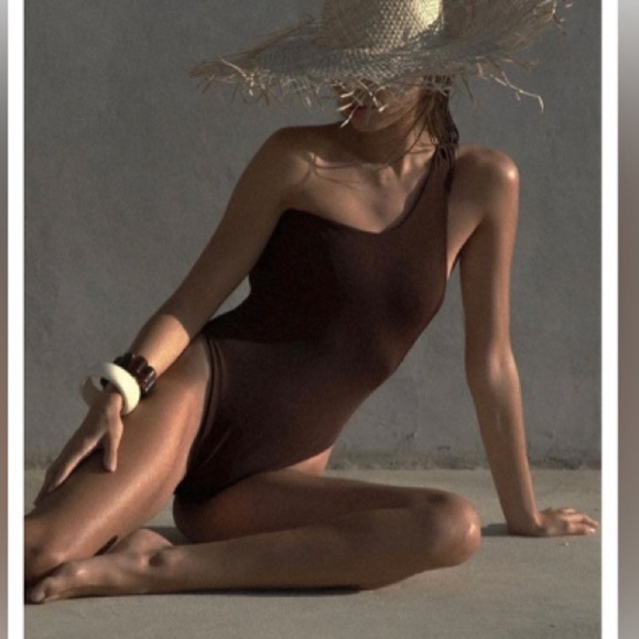 Aexae NWT One Shoulder One-Piece Bathing Suit Minimalist Classic Cheeky Vacation - Picture 16 of 16